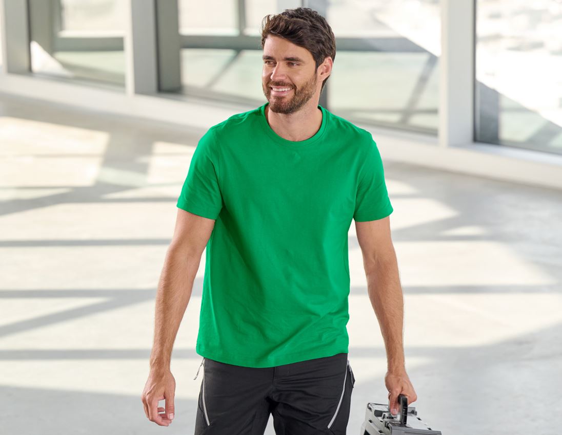 Shirts & Co.: e.s. T-Shirt cotton + grasgrün