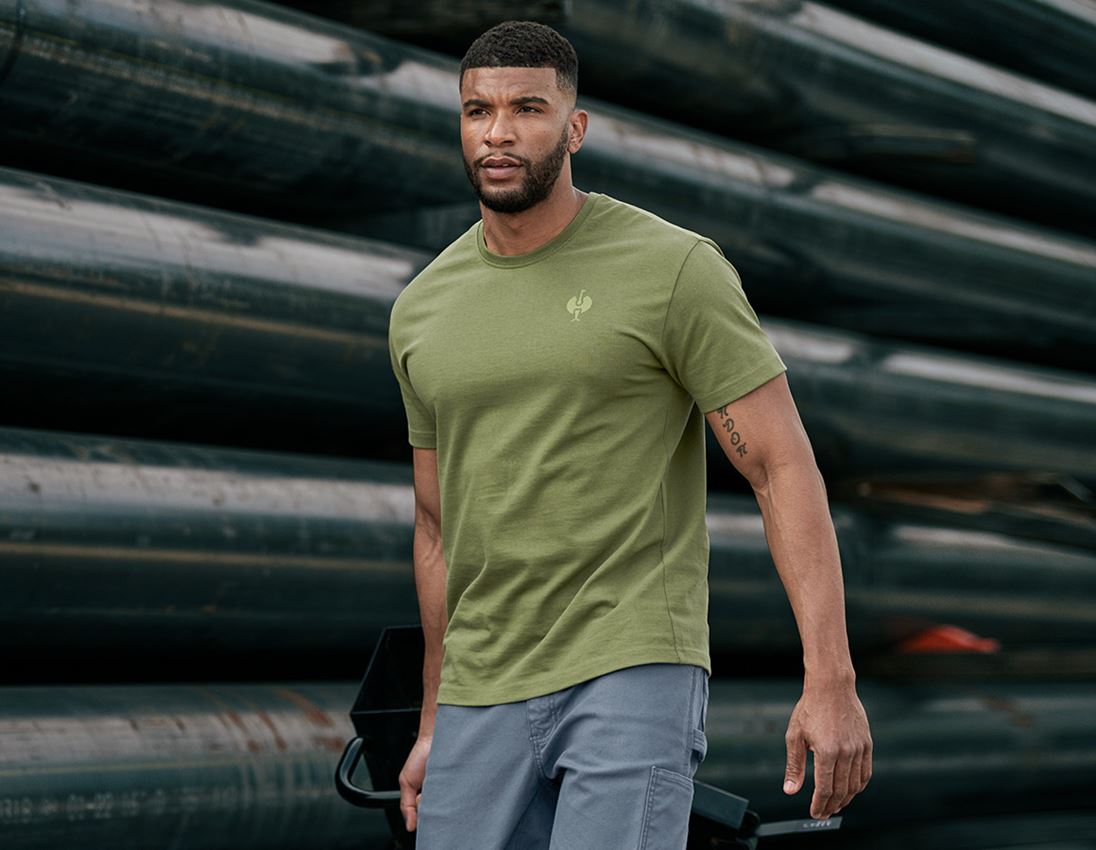 Themen: T-Shirt heavy e.s.iconic + berggrün 5