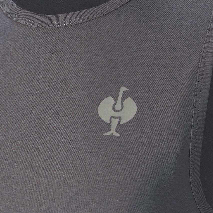 Themen: Athletik-Shirt e.s.iconic + carbongrau 2