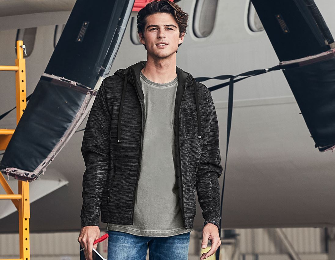 Themen: Windbreaker Kapuzenstrickjacke e.s.motion ten + oxidschwarz melange