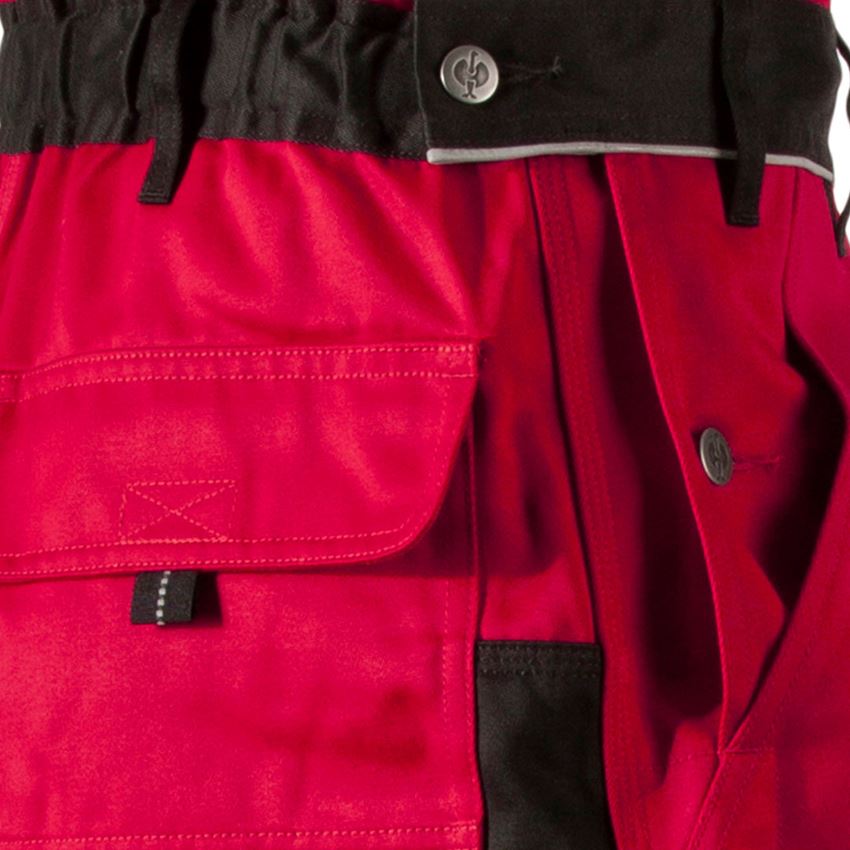 Topics: Bib & Brace e.s.image + red/black 2
