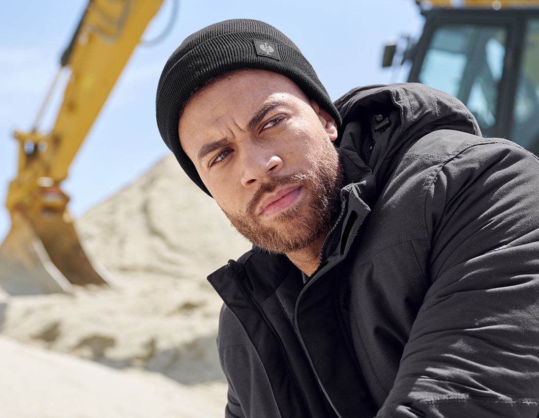 Accessories: Knitted hat e.s.iconic + black 1