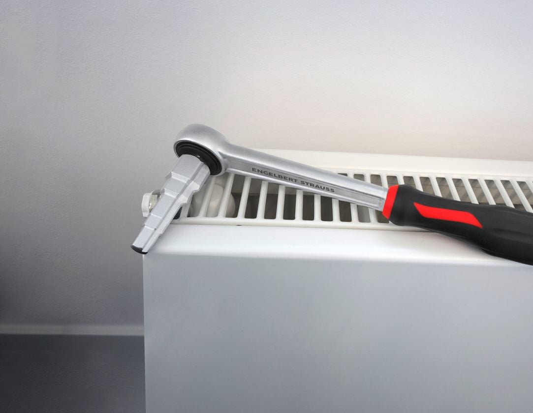 Socket wrench: e.s. Sanitary step spanner