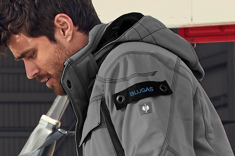 Logo service from Strauss: embroidery and printing on workwear