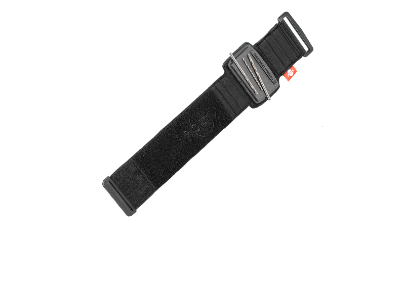 Changing various tools on the magnetic wristband