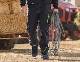 View, Softshell­ bodywarmer e.s.​motion 2020, black/seagreen