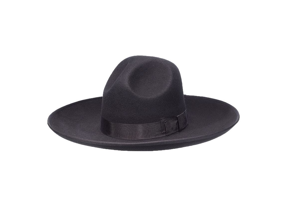 Accessories: Roofer and carpenter`s hat + black