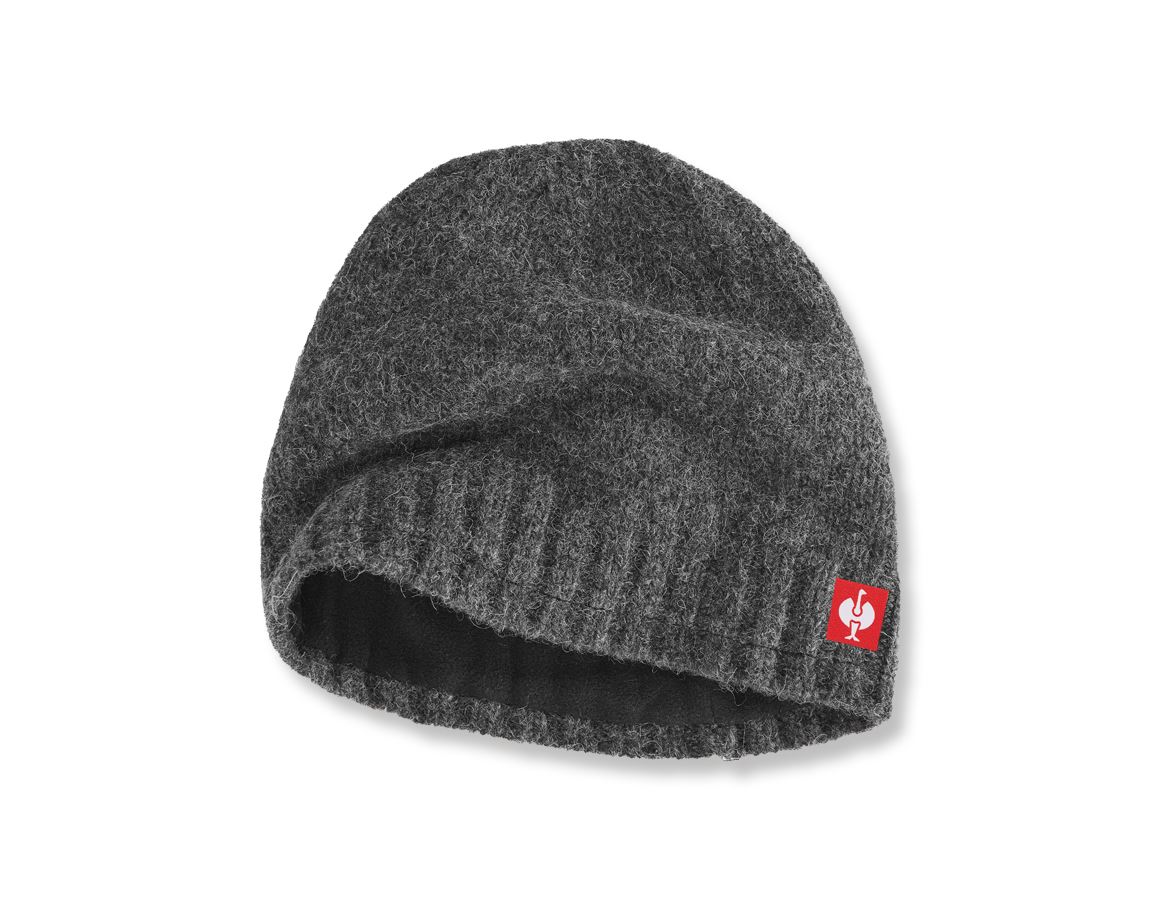 Accessories: e.s. Chunky knit hat + titanium