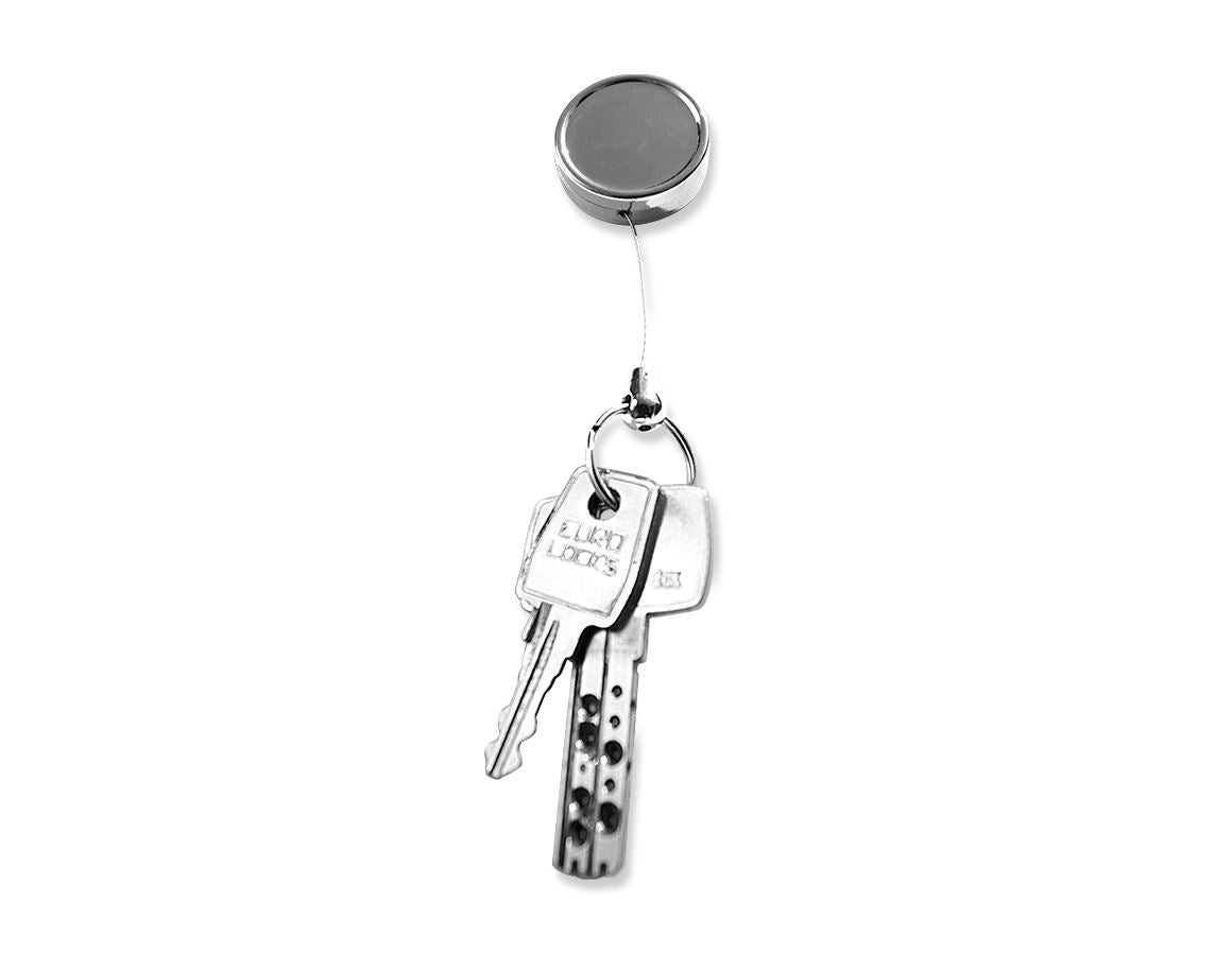 Accessories: Keychain + silver