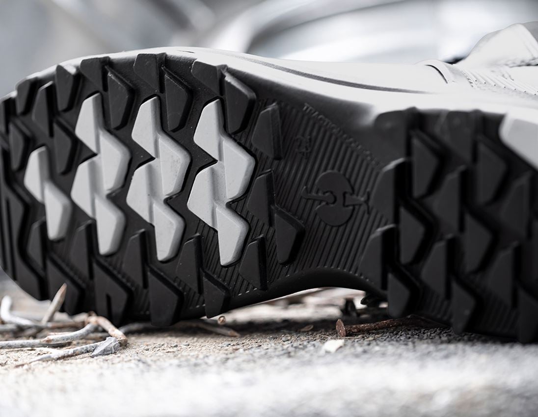 S3: S3 Safety boots e.s. Sawato mid + black/silver 1