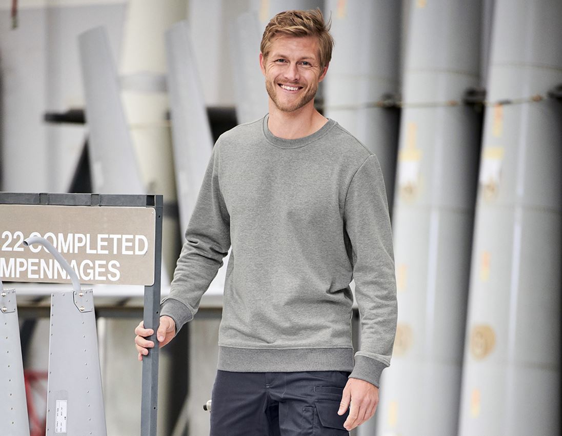 Thèmes: Sweatshirt e.s.industry + gris mélange