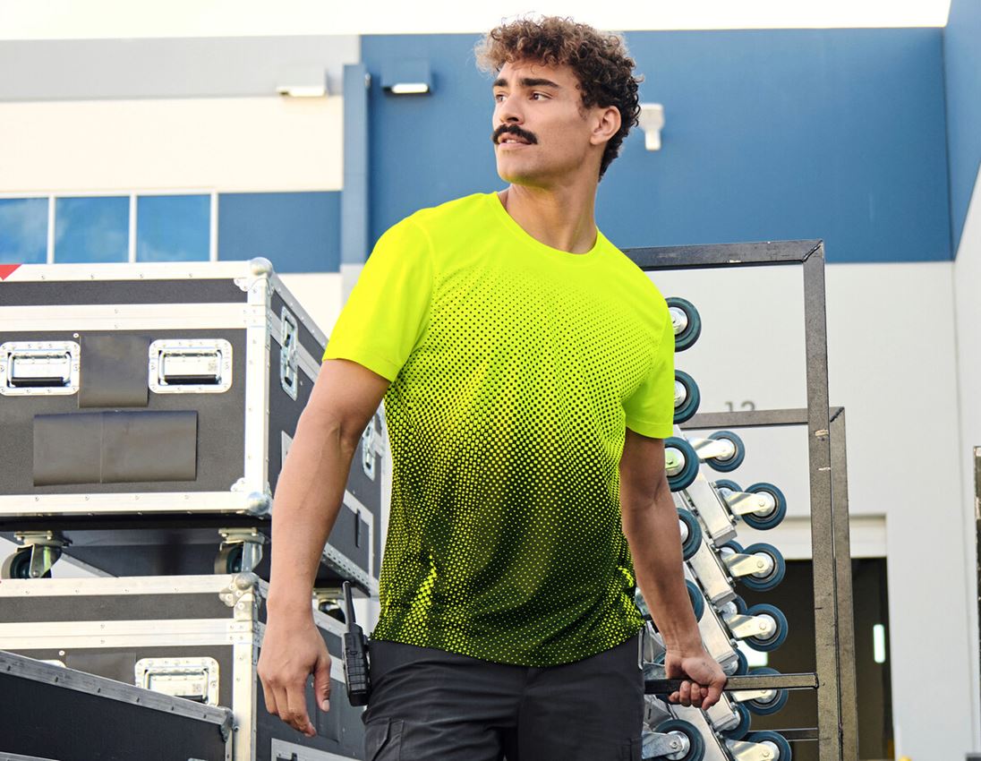 Clothing: Functional t-shirt e.s.t:aktik + high-vis yellow/black