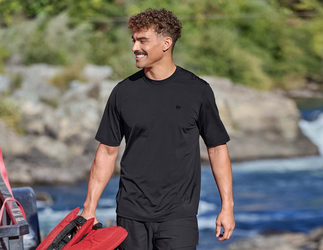 Hauts: T-Shirt fonctionnel UV e.s.trail + noir