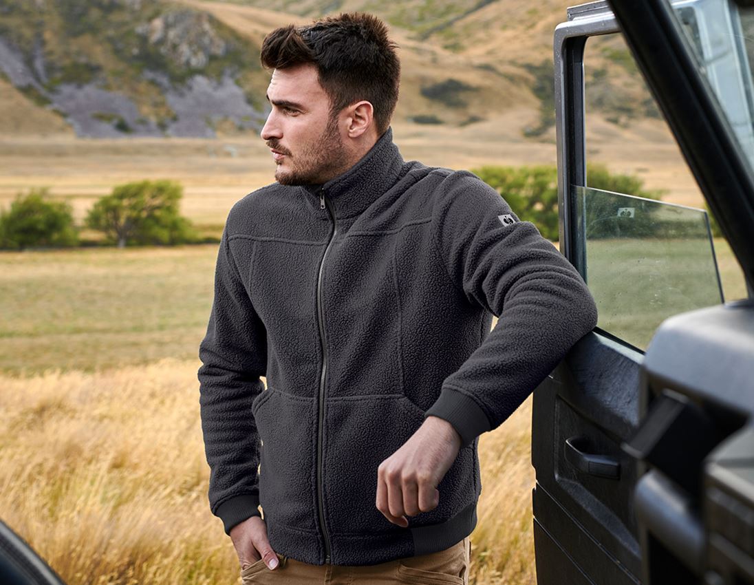 Work Jackets: Faux fur jacket e.s.vintage + black