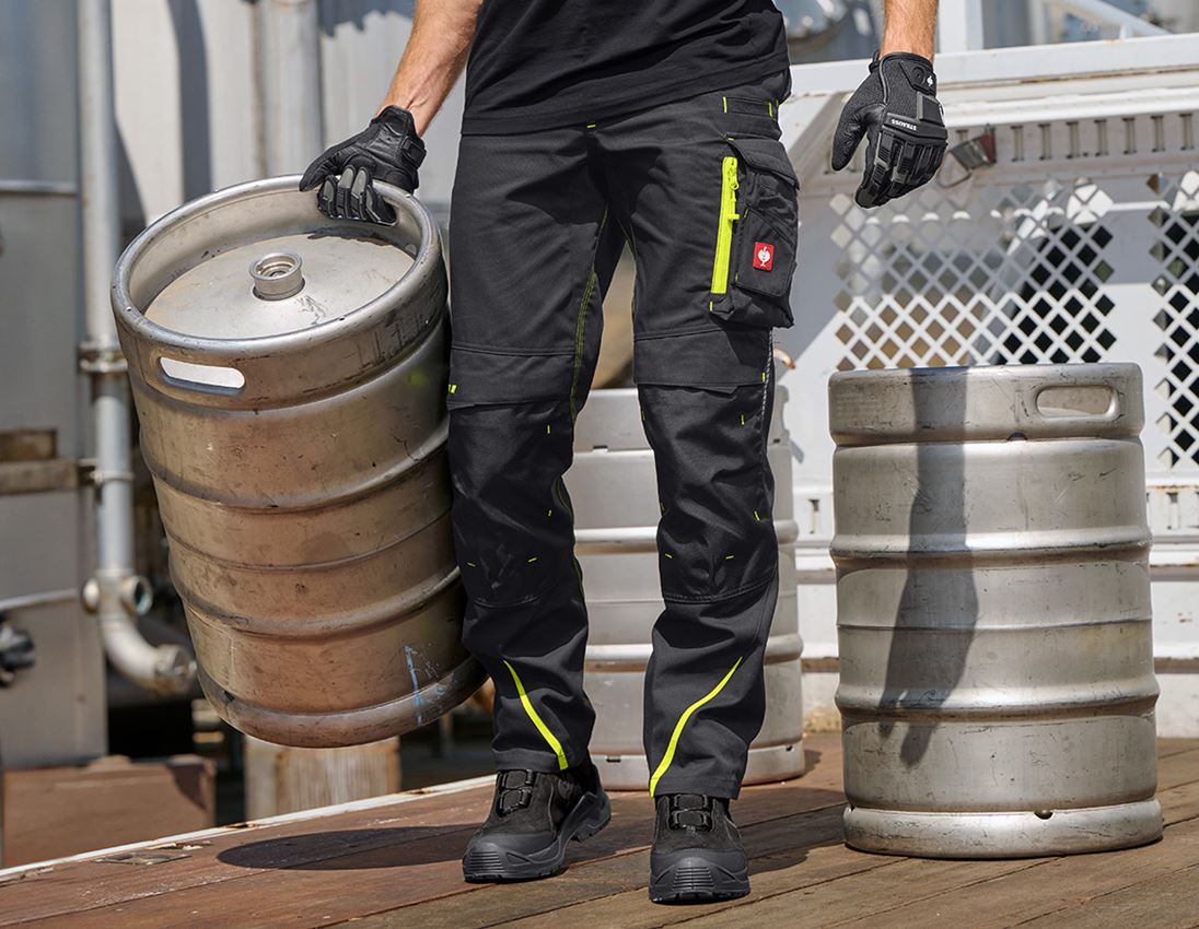 Work Trousers: Trousers e.s.motion 2020 + black/high-vis yellow/high-vis orange