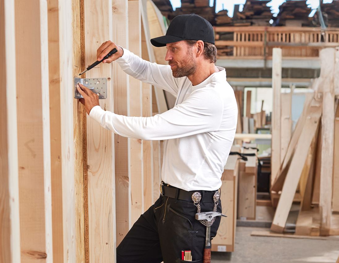 Topics: Cap e.s.classic + black 1