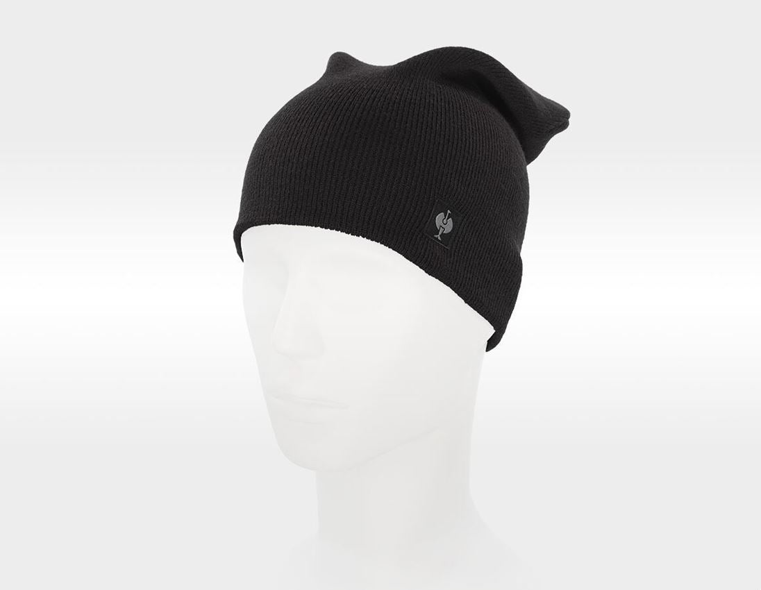 Topics: Knitted hat e.s.motion ten + oxidblack 3