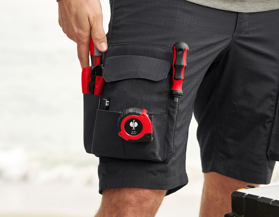 e.s.tool concept: Large tool bag e.s.tool concept, right + black