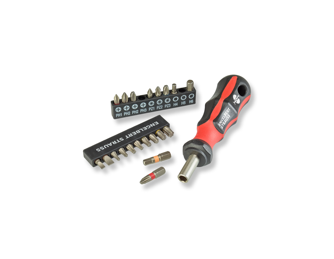 Tools: STRAUSSbox tool set 145 Installation 3