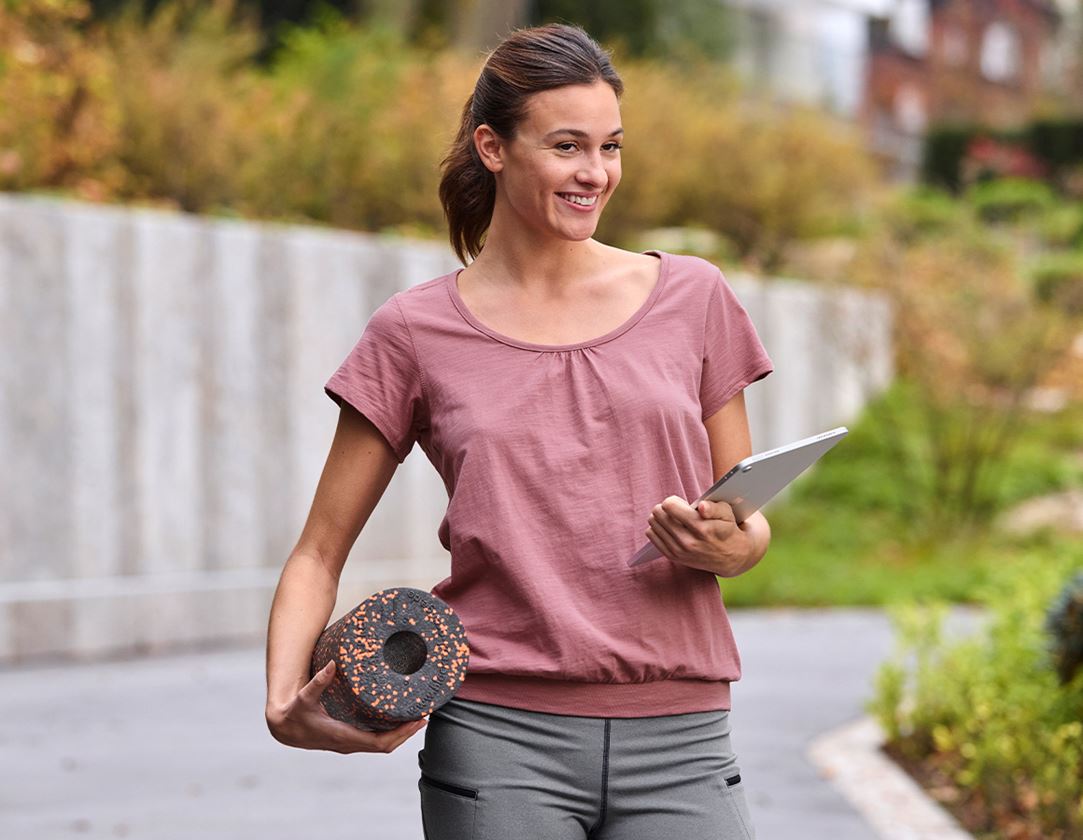 Hauts: e.s. T-shirt cotton slub, femmes + vieux rose