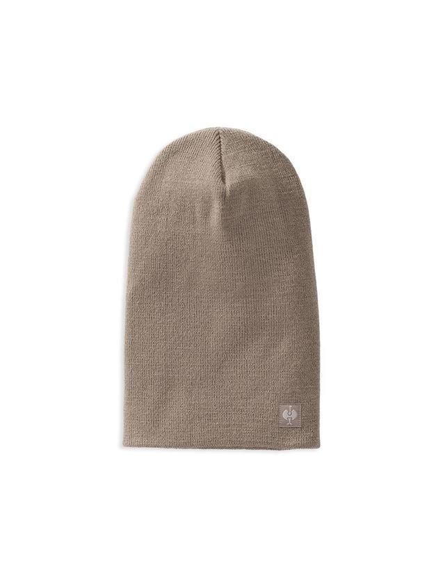 Topics: Knitted hat e.s.motion ten + ashbrown