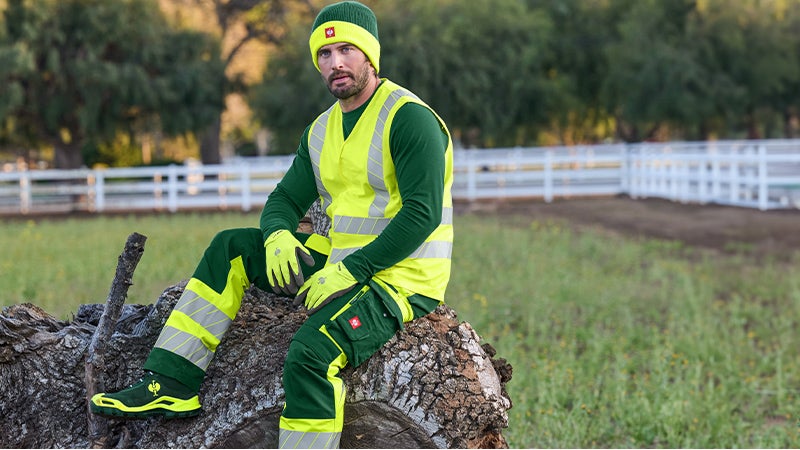 High-visibility outfit in green/high-vis yellow for men
