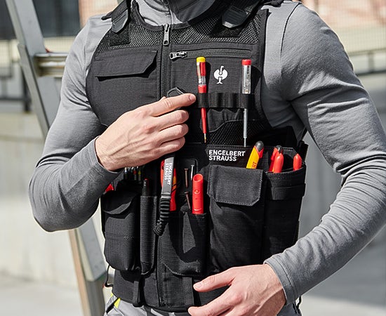 e.s.tool concept szerszámmellény szerszámokkal