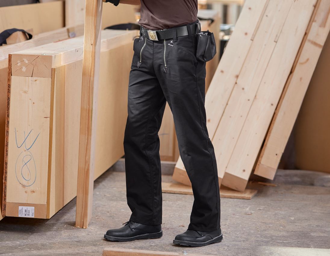 Hosen: e.s. Zunfthose Moleskin Torsten, o. Schlag + schwarz