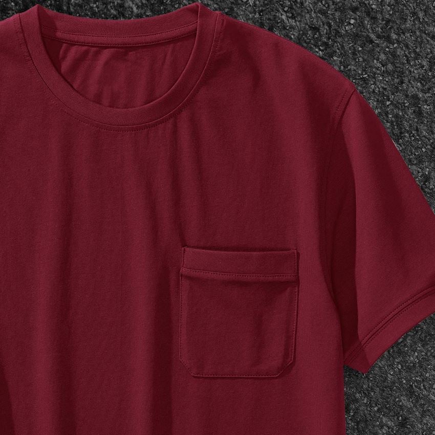 Shirts & Co.: e.s. T-Shirt cotton stretch Pocket + bordeaux 2