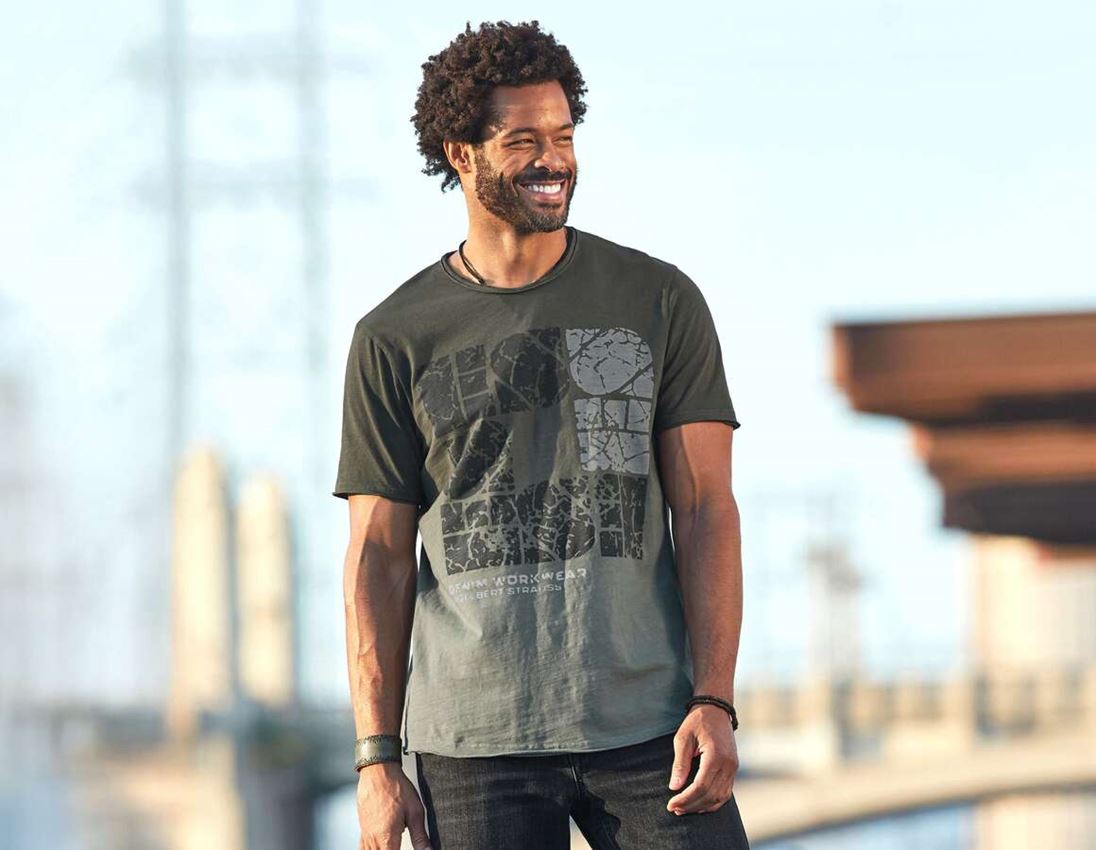 Themen: e.s. T-Shirt denim workwear + tarngrün vintage