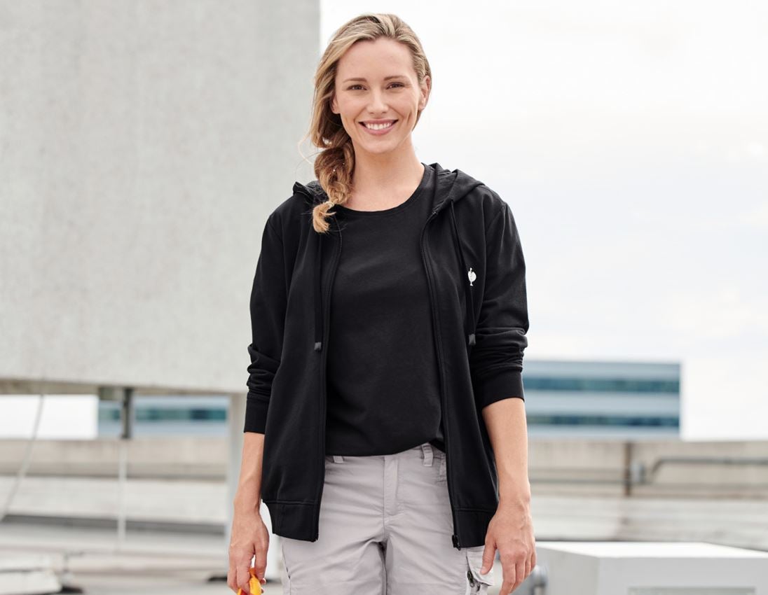Shirts & Co.: Kapuzensweatjacke e.s.motion ten, Damen + oxidschwarz vintage