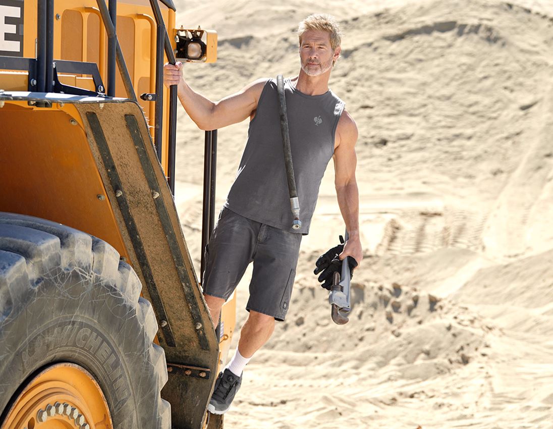 Themen: Athletik-Shirt e.s.iconic + carbongrau 1