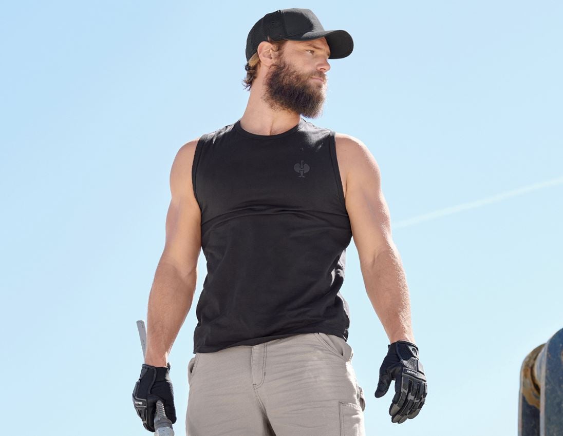 Themen: Athletik-Shirt e.s.iconic + schwarz