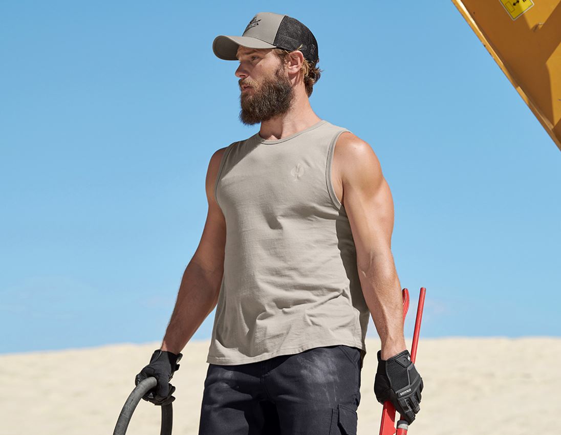 Themen: Athletik-Shirt e.s.iconic + delphingrau