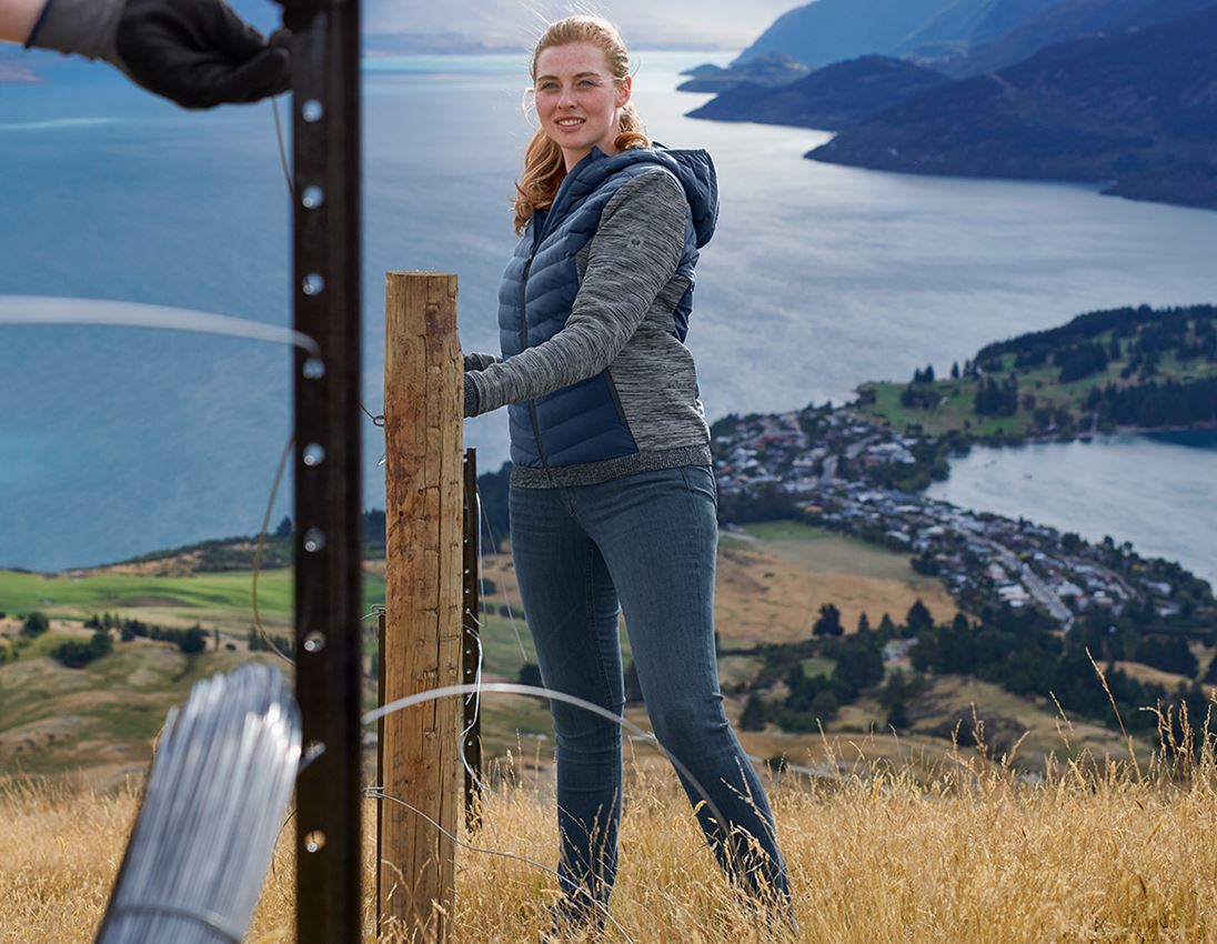 Jacken: Hybrid Kapuzenstrickjacke e.s.motion ten, Damen + schieferblau melange 1