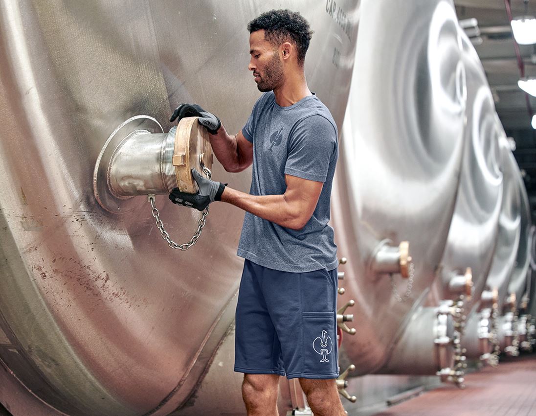 Hosen: Sweat Short e.s.trail + tiefblau/weiß 1