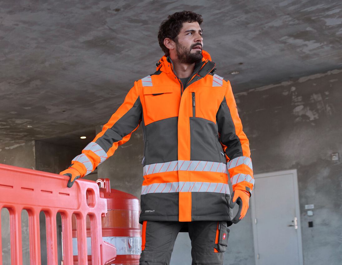 Arbeitsjacken: Warnschutz Winter Softshellparka e.s.motion 24/7 + anthrazit/warnorange