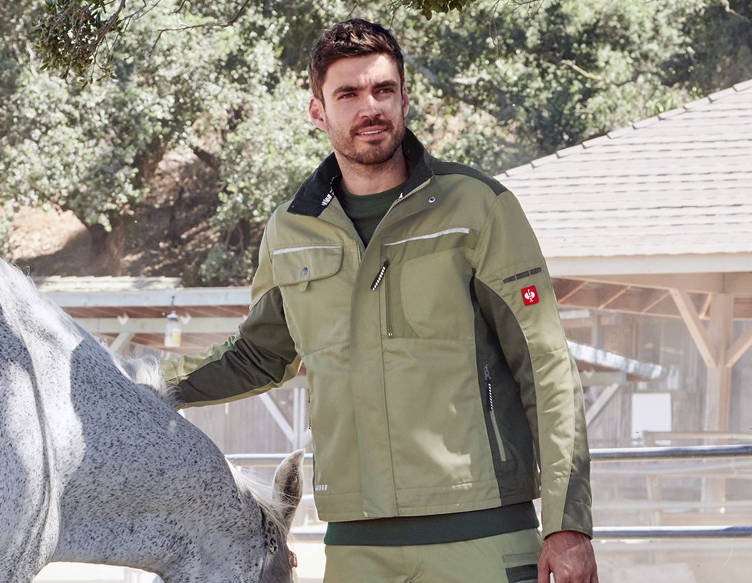 Themen: Bundjacke e.s.motion + schilf/moos