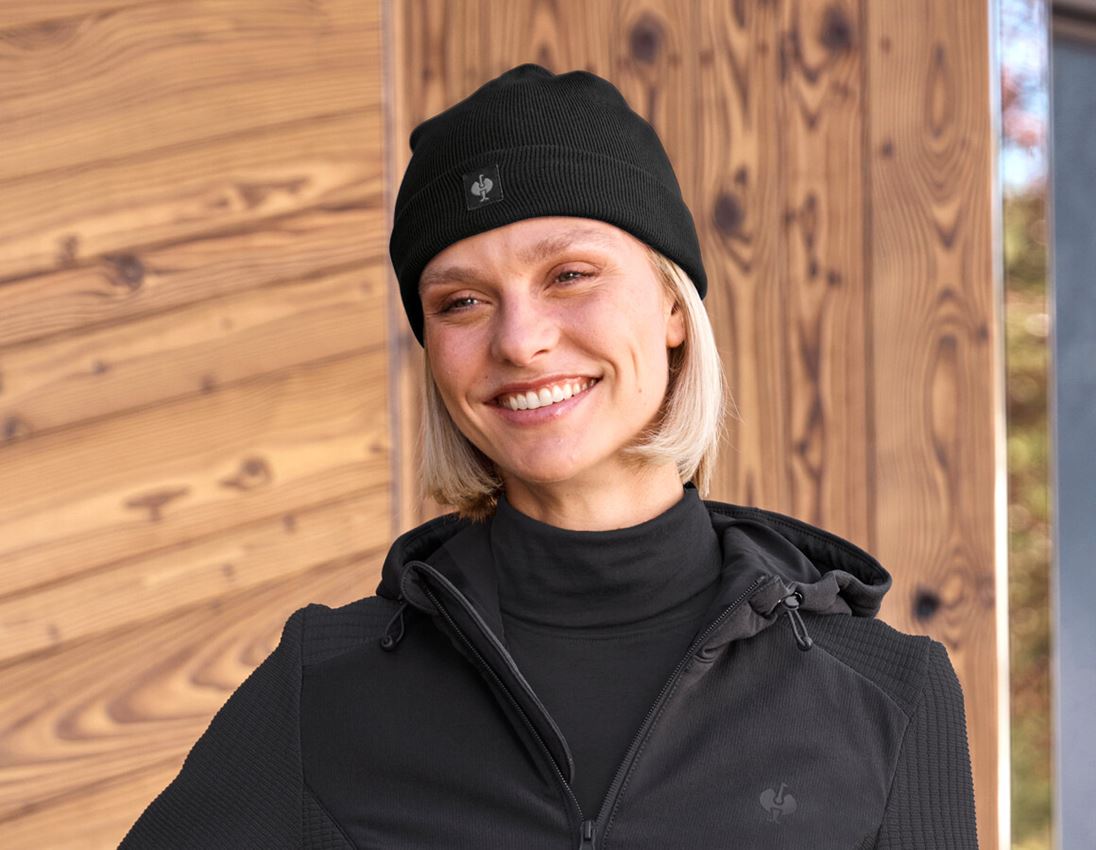Winterzubehör: Strickmütze e.s.iconic + schwarz 2