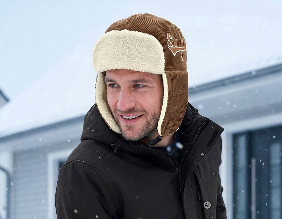 KI-generiert / modifiziert - Accessoires: Wintermütze e.s.e:pic + mandelbraun