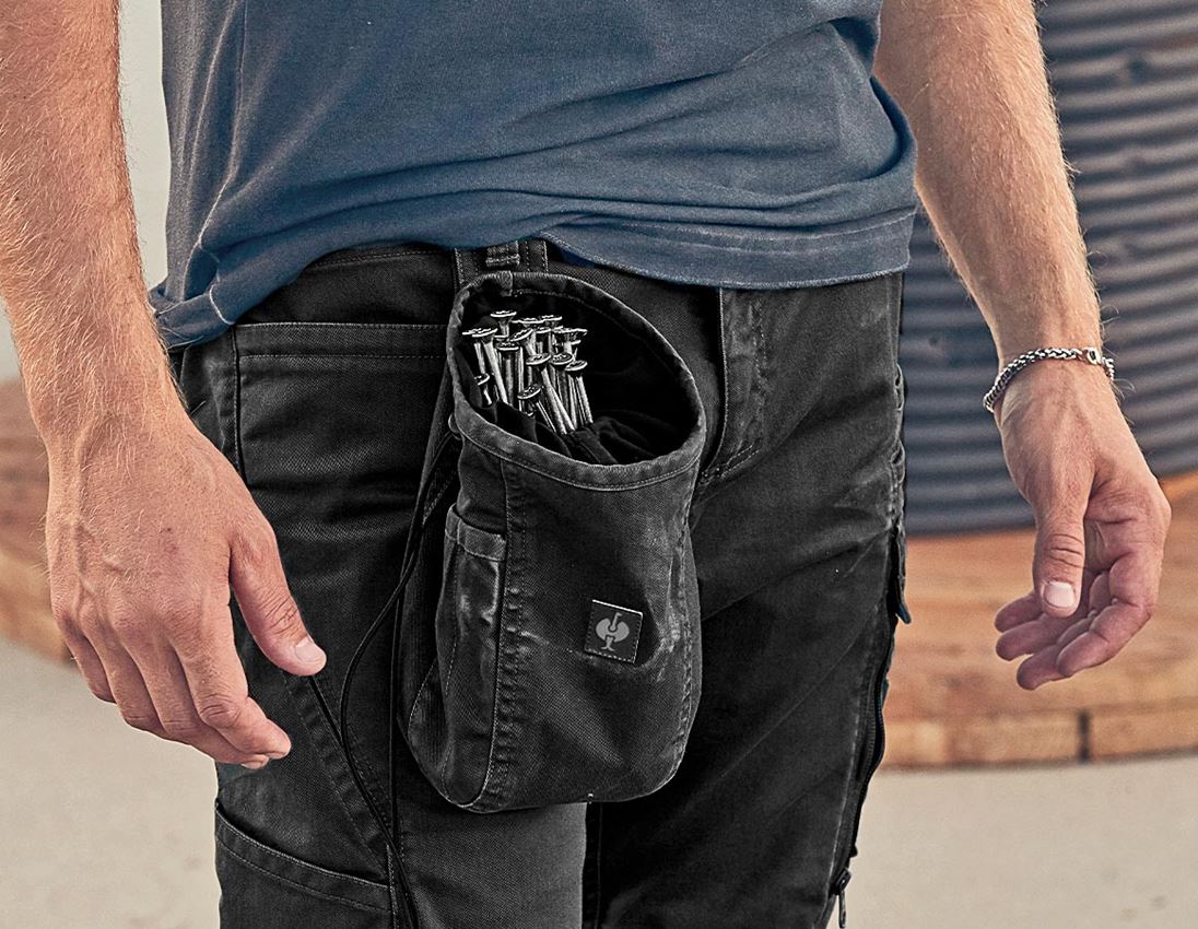 Themen: Nageltasche e.s.motion ten + oxidschwarz