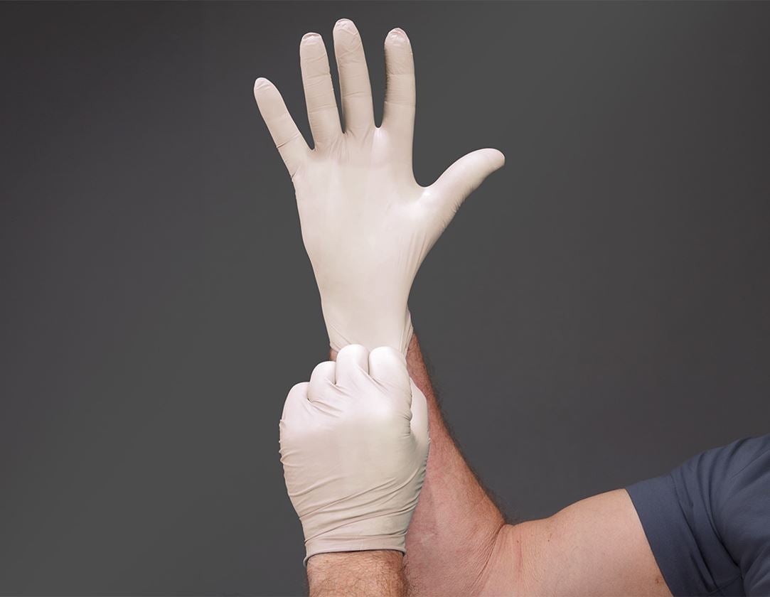 Einweghandschuhe: Einweg Latex-Handschuhe, leicht gepudert