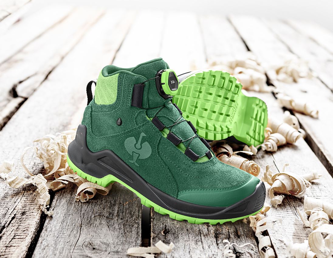 O2: O2 Werkschoenen e.s. Apate II mid + groen/zeegroen