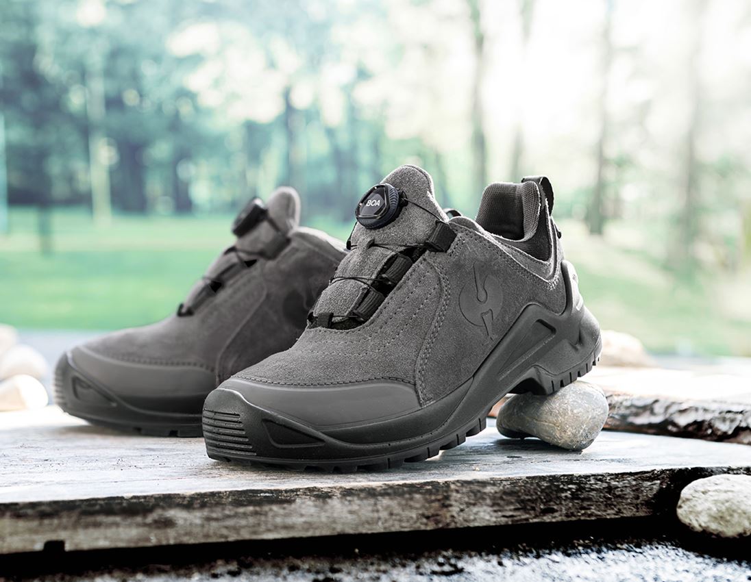 O2: O2 Werkschoenen e.s. Apate II low + antraciet/zwart