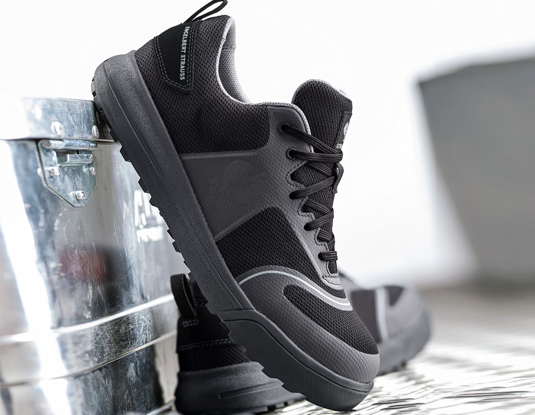 S1: S1 Halfh. veiligheidsschoenen e.s. Vasegus II low + zwart