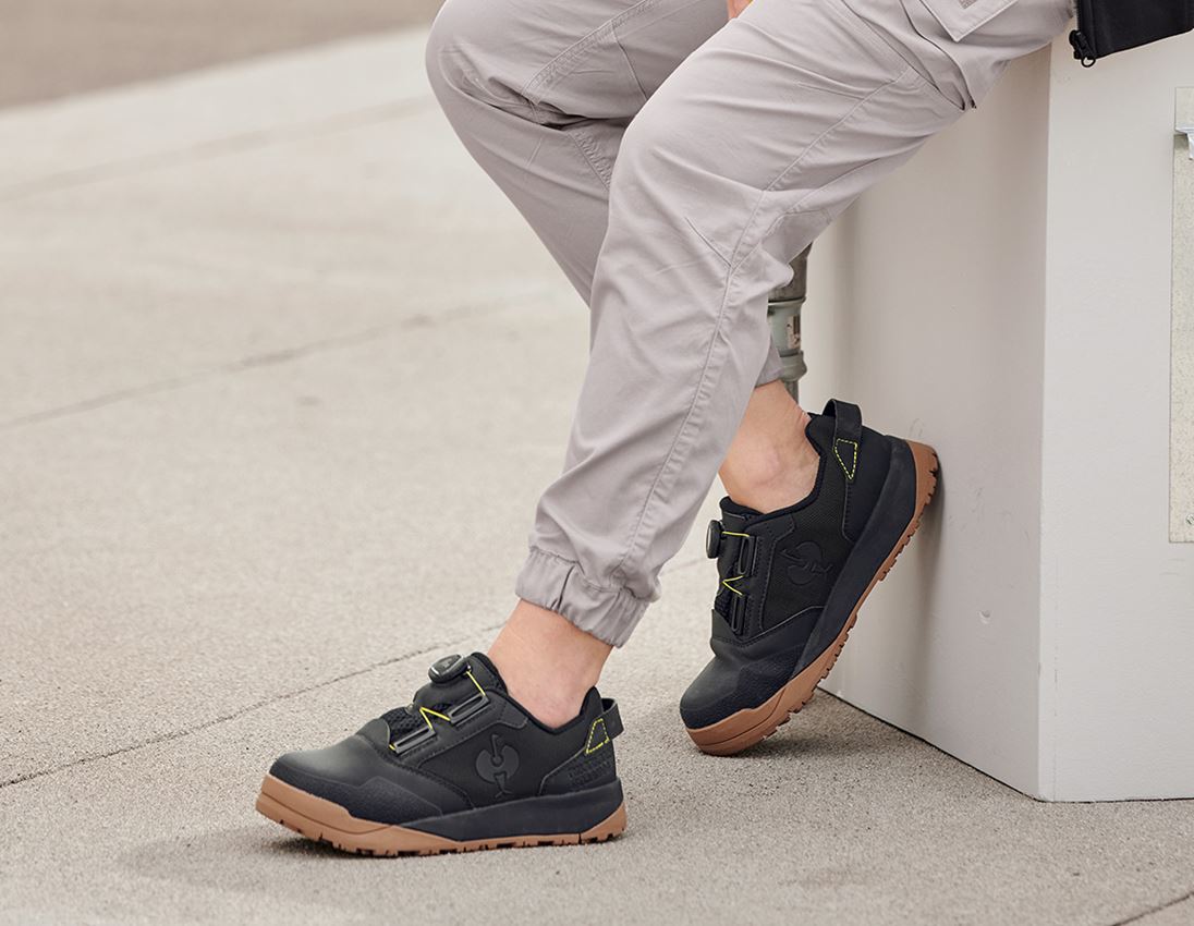 S1: S1 Halfhoge veiligheidsschoenen e.s. Nakuru low + zwart/zuurgeel 1