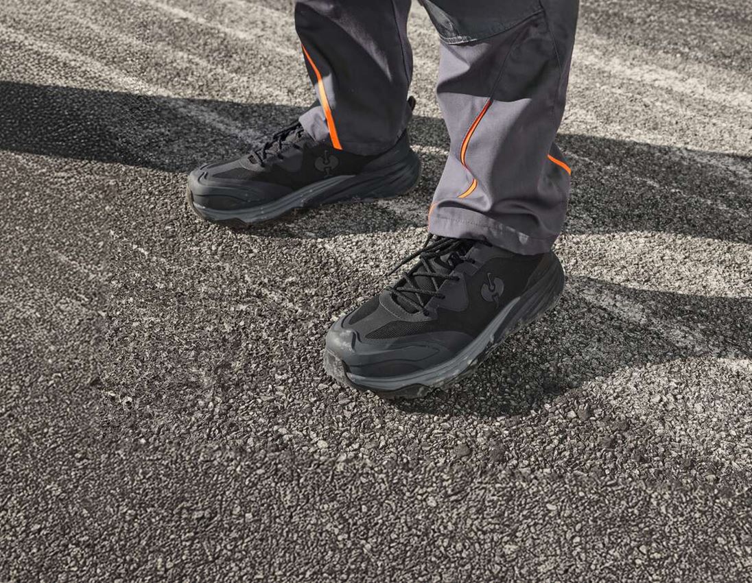 S6: S6 Veiligheidsschoenen e.s. Harlem low + zwart 3