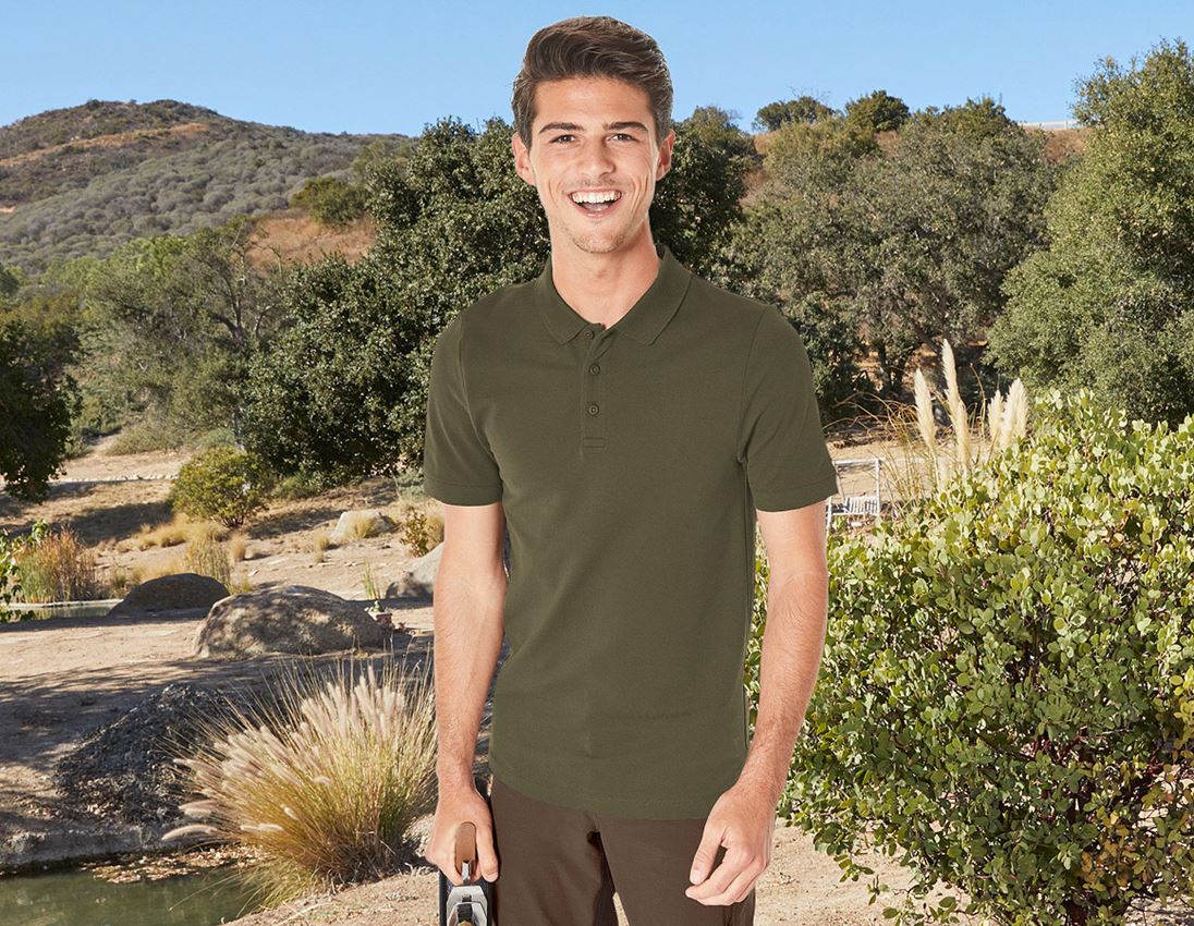 Bovenkleding: e.s. Pique-Polo cotton stretch, slim fit + moddergroen