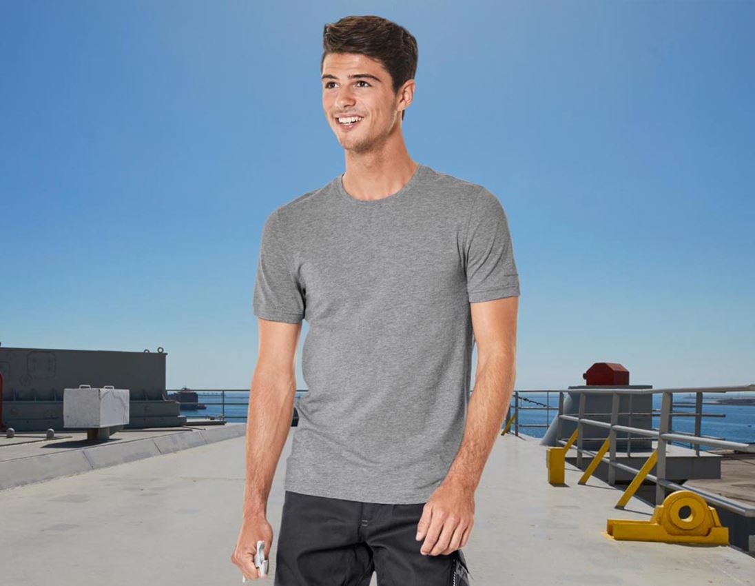 Bovenkleding: e.s. T-Shirt cotton stretch, slim fit + grijs mêlee
