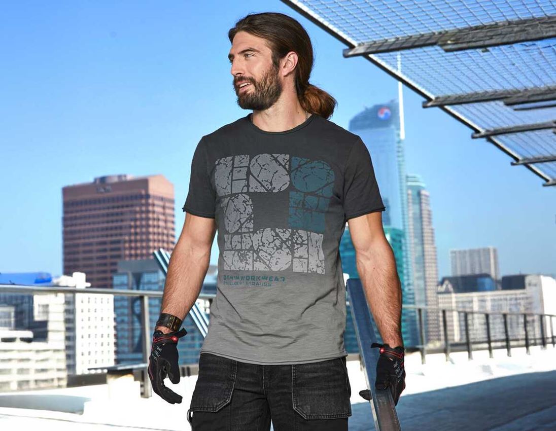 Bovenkleding: e.s. T-Shirt denim workwear + oxidezwart vintage